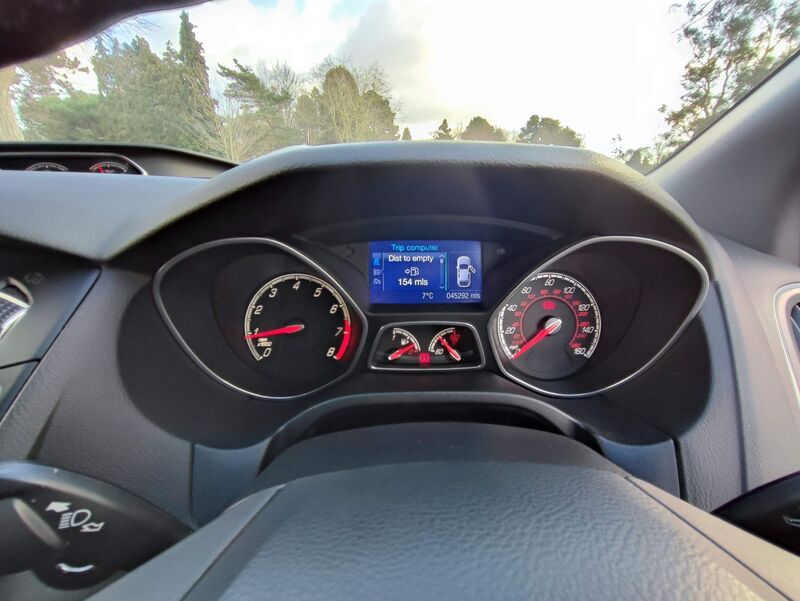 FORD FOCUS