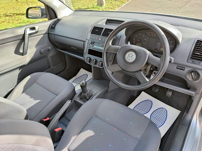 View VOLKSWAGEN POLO 1.2 E 3dr