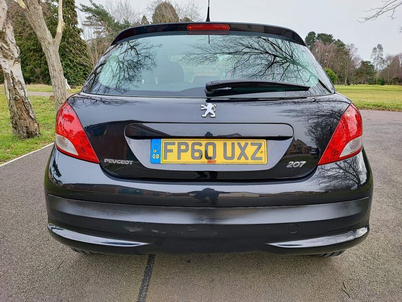PEUGEOT 207