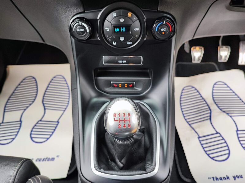 FORD FIESTA
