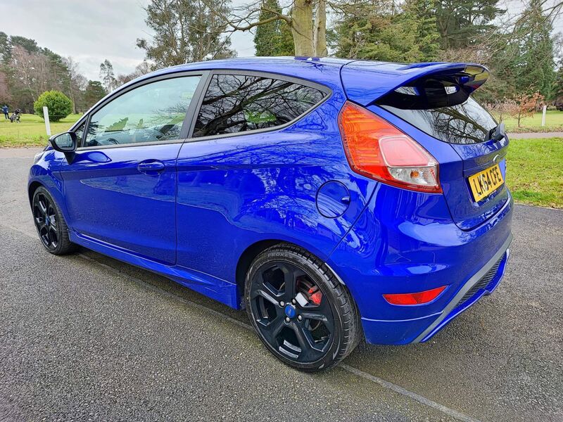 FORD FIESTA
