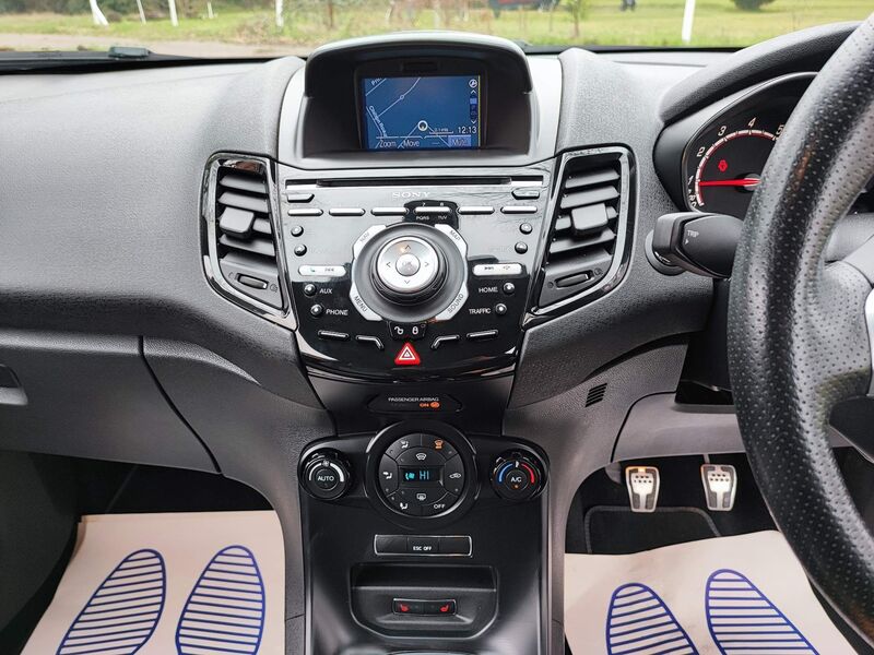 FORD FIESTA