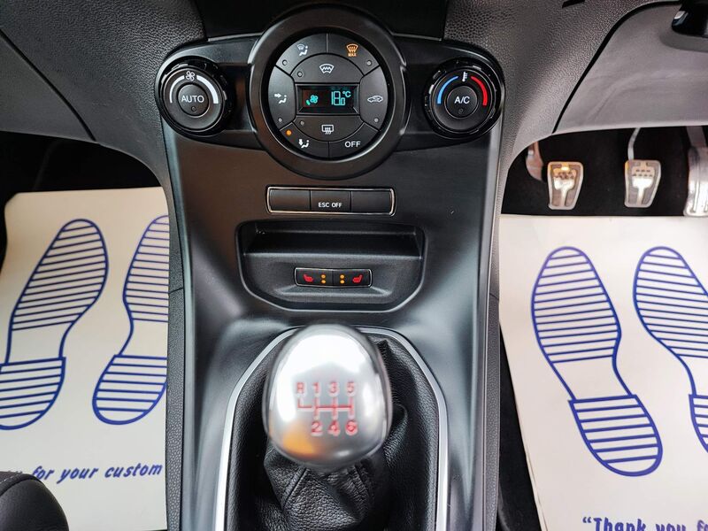 FORD FIESTA