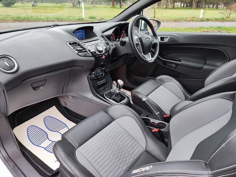 FORD FIESTA