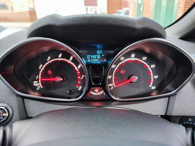 FORD FIESTA