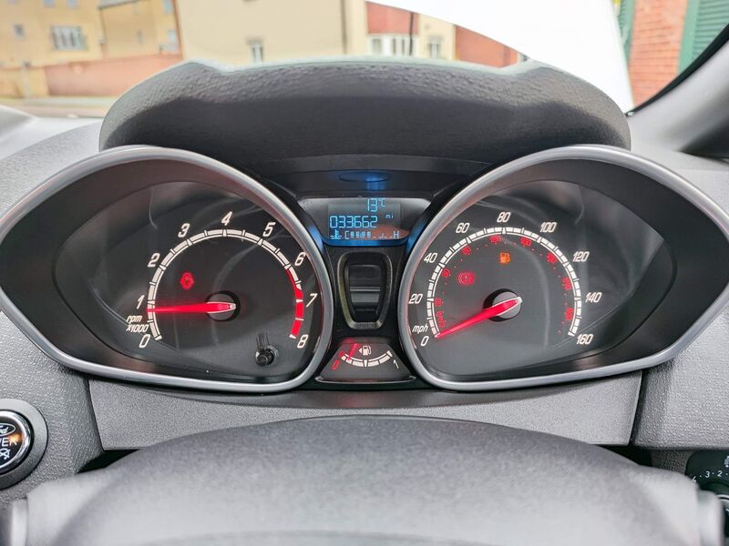 FORD FIESTA