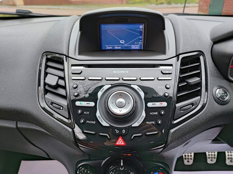 FORD FIESTA