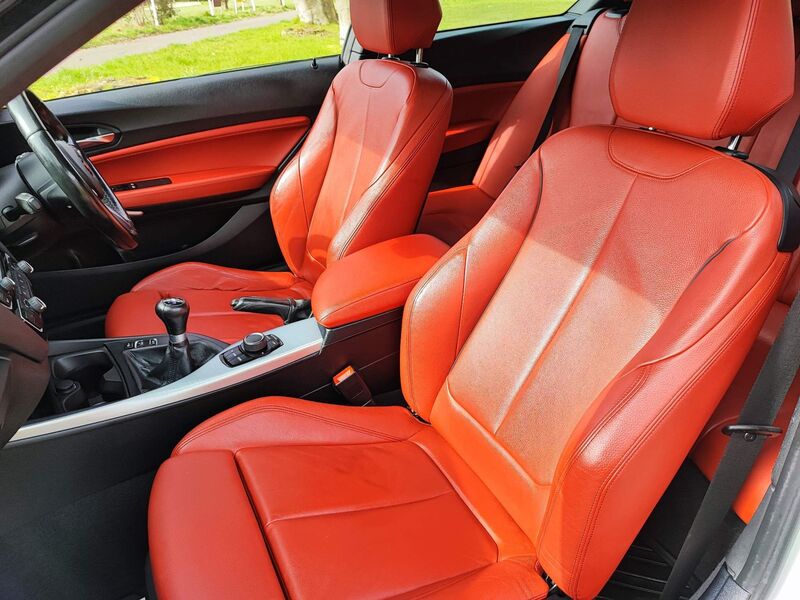 BMW 1 SERIES