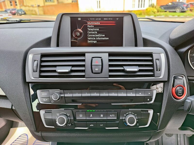 BMW 1 SERIES
