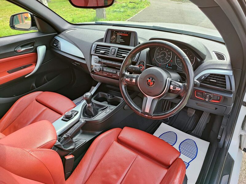 BMW 1 SERIES