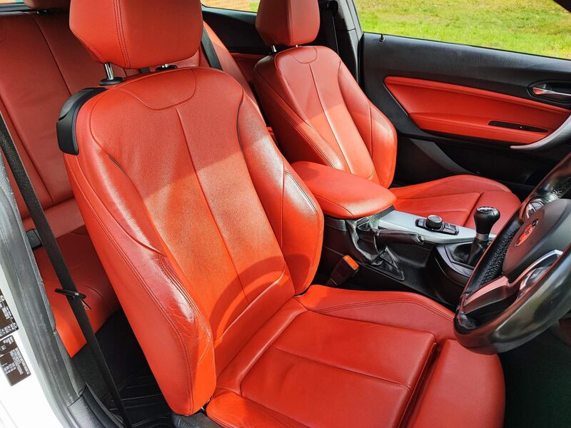 BMW 1 SERIES