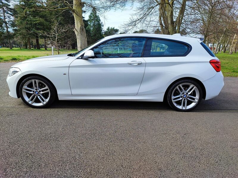 BMW 1 SERIES