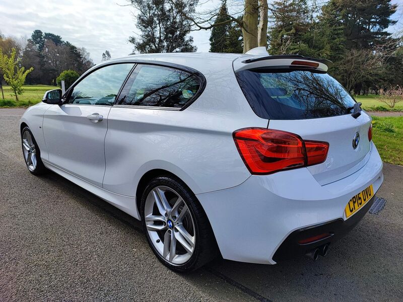 BMW 1 SERIES