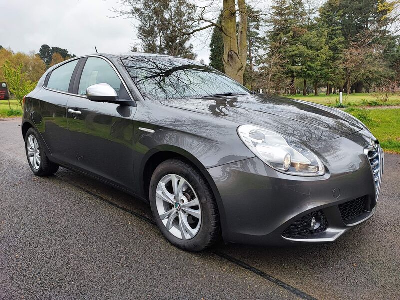 View ALFA ROMEO GIULIETTA 1.6 JTDM-2 Lusso Euro 5 (s/s) 5dr