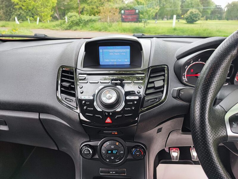 FORD FIESTA