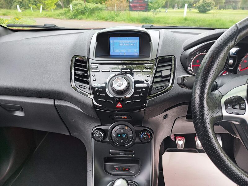 FORD FIESTA