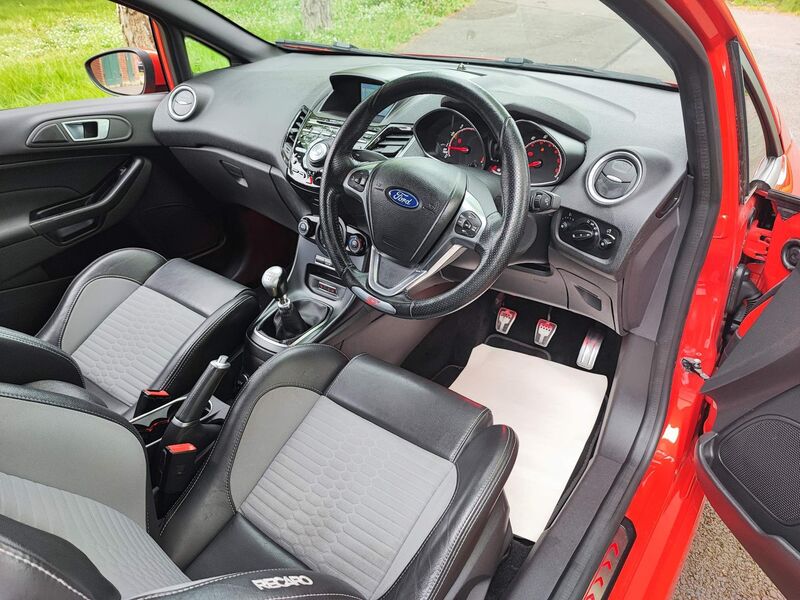 FORD FIESTA