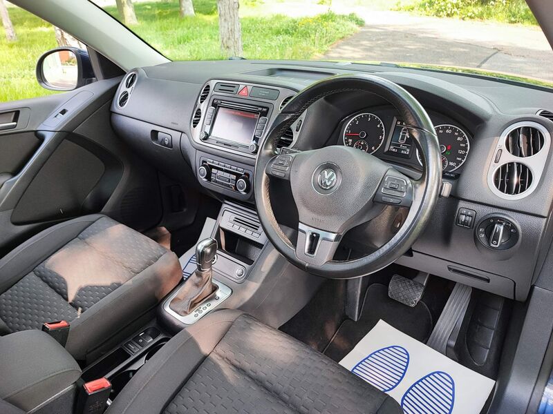 View VOLKSWAGEN TIGUAN 2.0 TDI Match DSG 4WD Euro 5 5dr