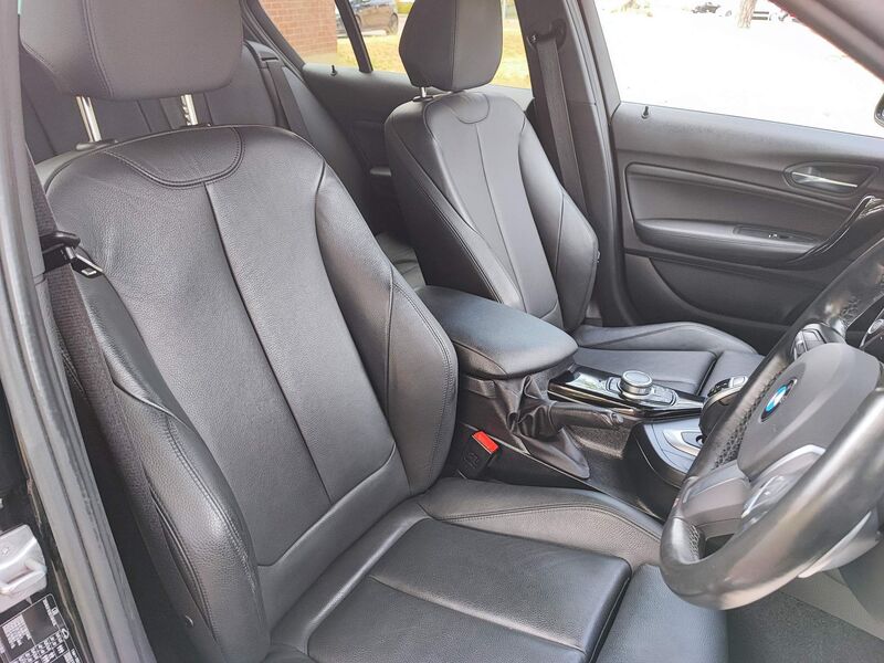 BMW 1 SERIES
