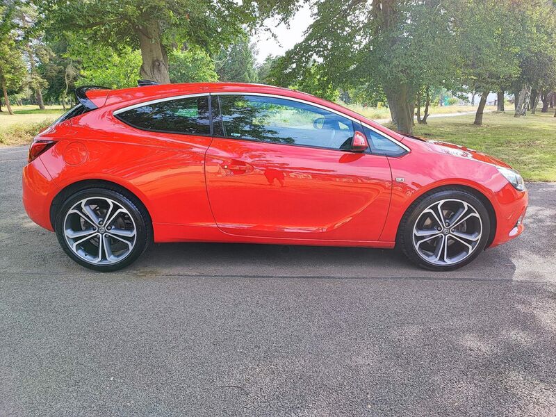 View VAUXHALL ASTRA GTC 1.4i Turbo Limited Edition Euro 6 (s/s) 3dr