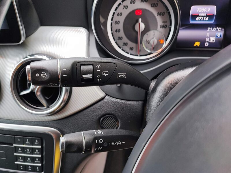 MERCEDES-BENZ GLA CLASS