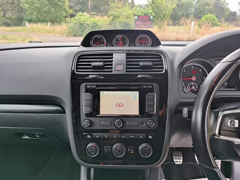 VOLKSWAGEN SCIROCCO