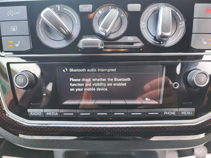 VOLKSWAGEN UP
