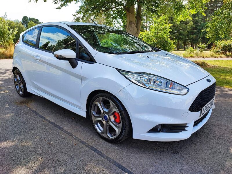 View FORD FIESTA 1.6T EcoBoost ST-2 Euro 5 3dr