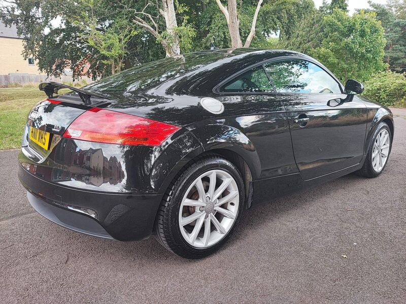 AUDI TT