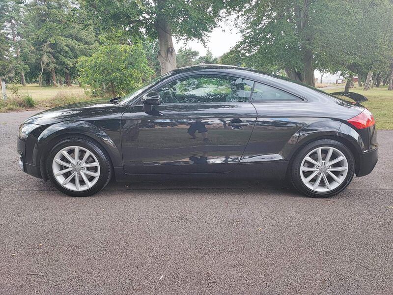 AUDI TT