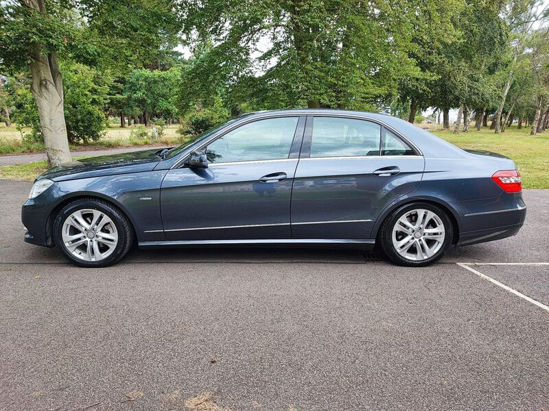 MERCEDES-BENZ E CLASS