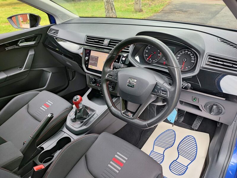 SEAT IBIZA