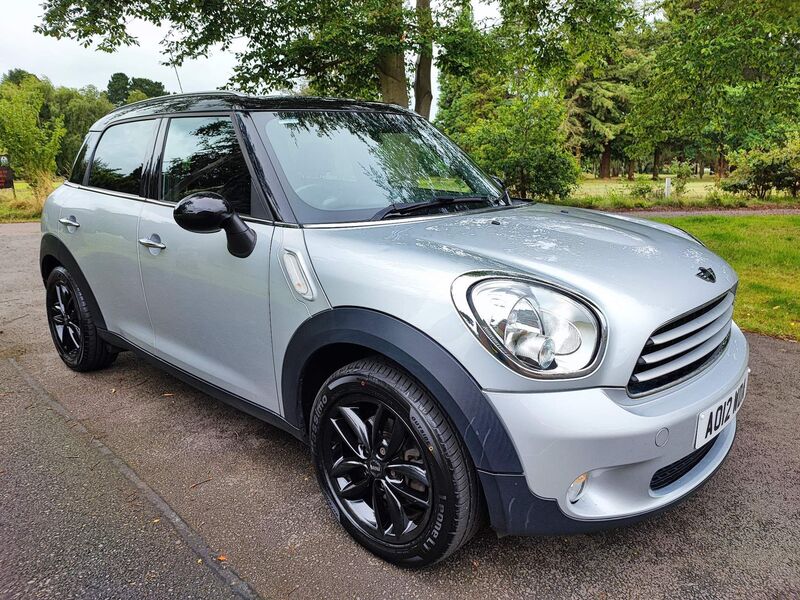 View MINI COUNTRYMAN 1.6 Cooper Euro 5 (s/s) 5dr