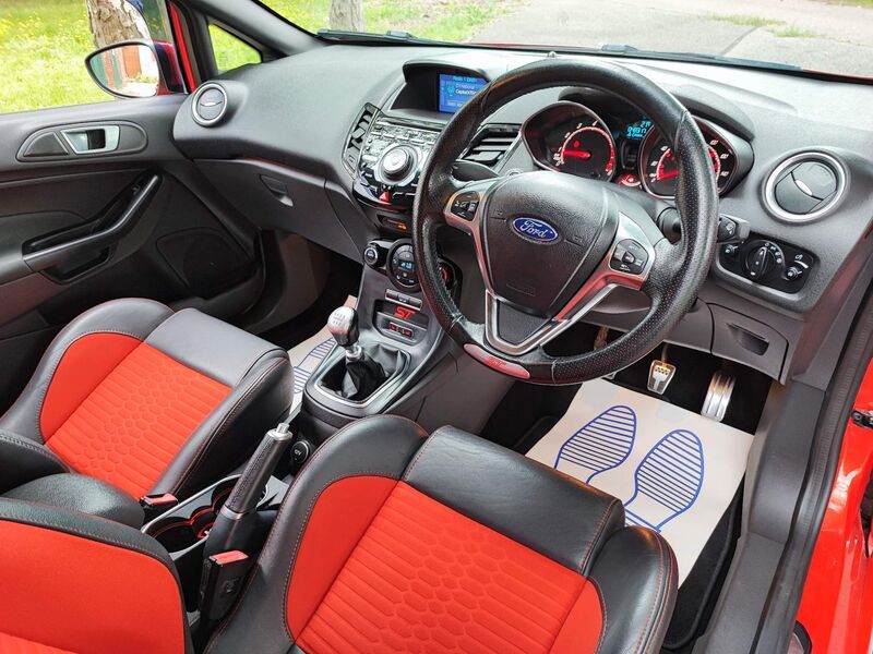 FORD FIESTA