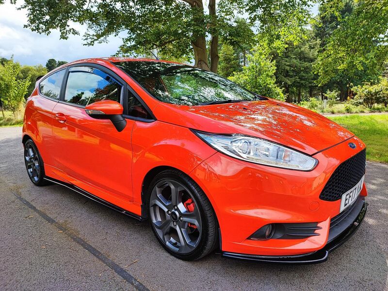 View FORD FIESTA 1.6T EcoBoost ST-3 Euro 6 3dr