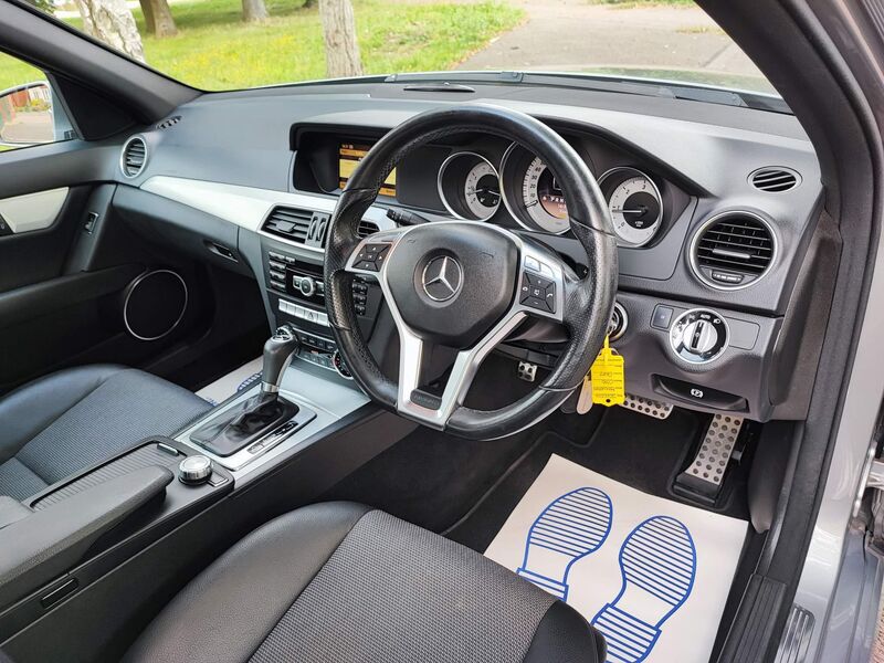 View MERCEDES-BENZ C CLASS 2.1 C200 CDI BlueEfficiency Sport G-Tronic+ Euro 5 (s/s) 4dr