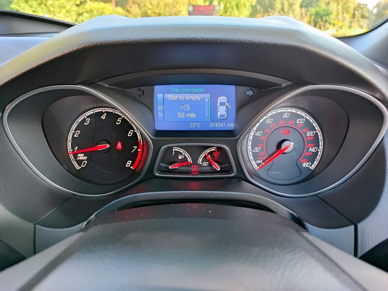 FORD FOCUS
