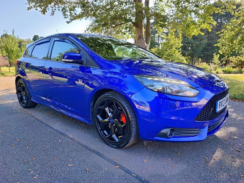 View FORD FOCUS 2.0T EcoBoost ST-3 Euro 5 (s/s) 5dr