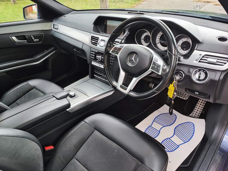 View MERCEDES-BENZ E CLASS 2.1 E220 BlueTEC AMG Line G-Tronic+ Euro 6 (s/s) 5dr