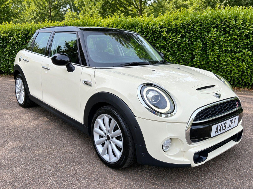 2018 MINI Hatch